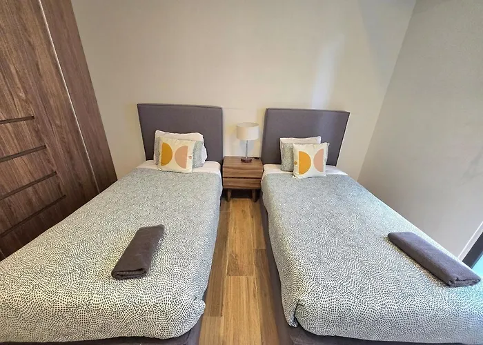 Apartment Luxury 2 Bedroom *