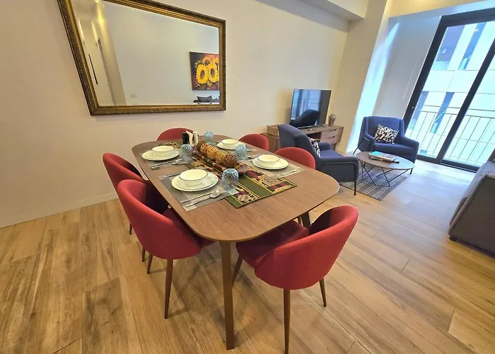 Luxury 2 Bedroom Apartment